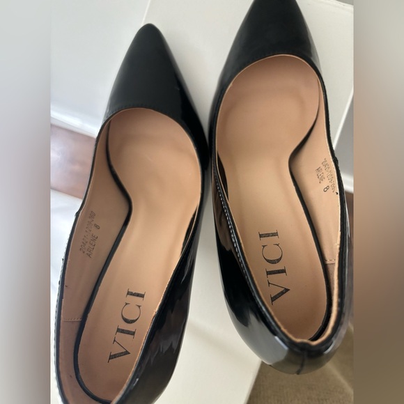 Black leather size 8 pumps - Picture 3 of 6